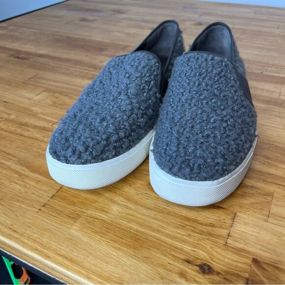 Vince Light Grey Shearling Fuzzy Blair Slip On Sneakers Size 7 - Picture 4 of 7
